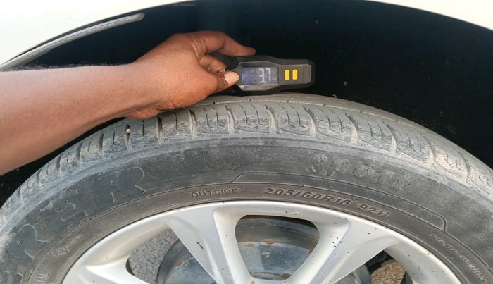 2018 Ford Ecosport TITANIUM 1.5L DIESEL, Diesel, Manual, 1,85,370 km, tyre