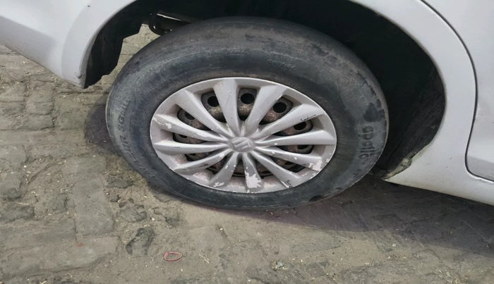 2015 Maruti Swift Dzire VXI, Petrol, Manual, 89,481 km, tyre