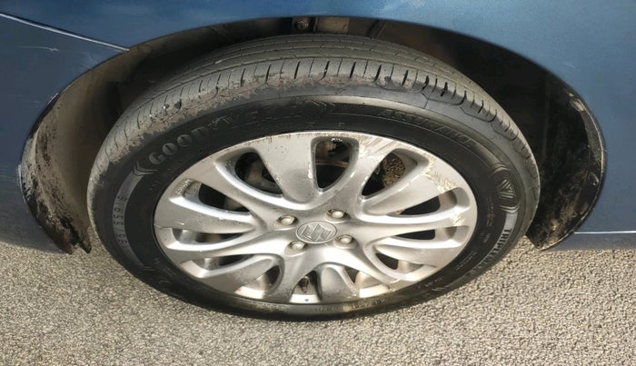 2017 Maruti Baleno ZETA CVT PETROL 1.2, Petrol, Automatic, 65,619 km, tyre