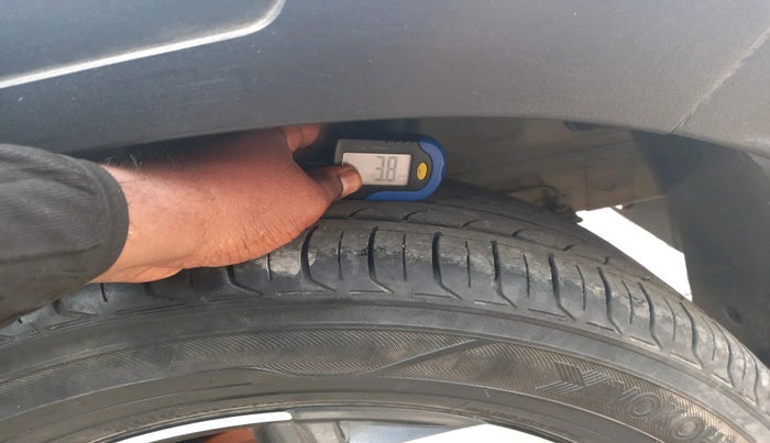 2019 Hyundai VENUE SX 1.0 (O) TURBO, Petrol, Manual, 72,536 km, tyre