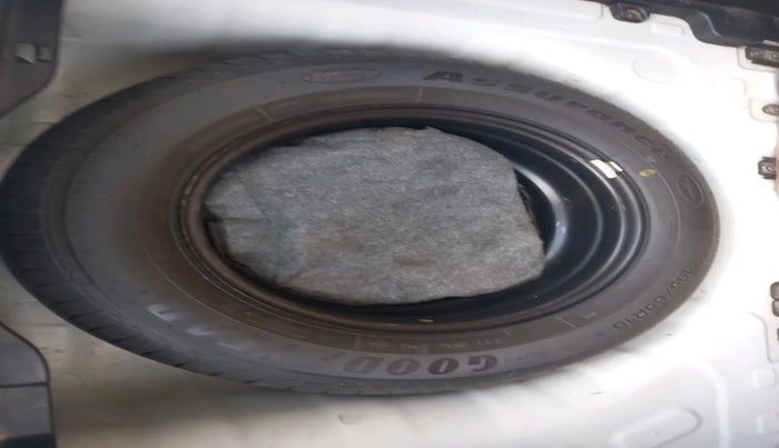 2019 Hyundai VENUE SX 1.0 (O) TURBO, Petrol, Manual, 72,536 km, tyre