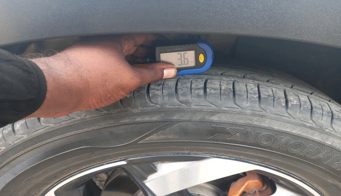 2019 Hyundai VENUE SX 1.0 (O) TURBO, Petrol, Manual, 72,536 km, tyre