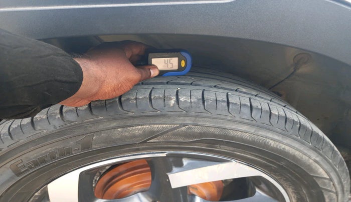 2019 Hyundai VENUE SX 1.0 (O) TURBO, Petrol, Manual, 72,536 km, tyre