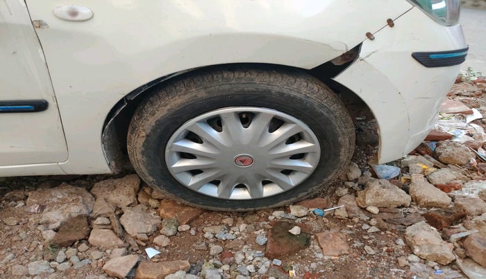 2017 Maruti Celerio VXI CNG, Petrol, Manual, 1,41,146 km, tyre