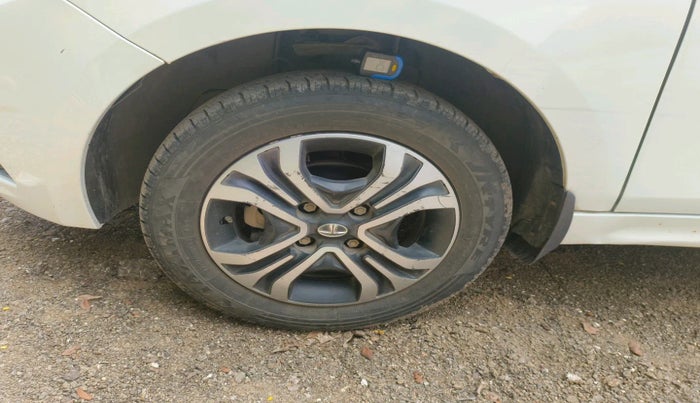 2019 Tata Tiago XZ PETROL, Petrol, Manual, 66,921 km, tyre