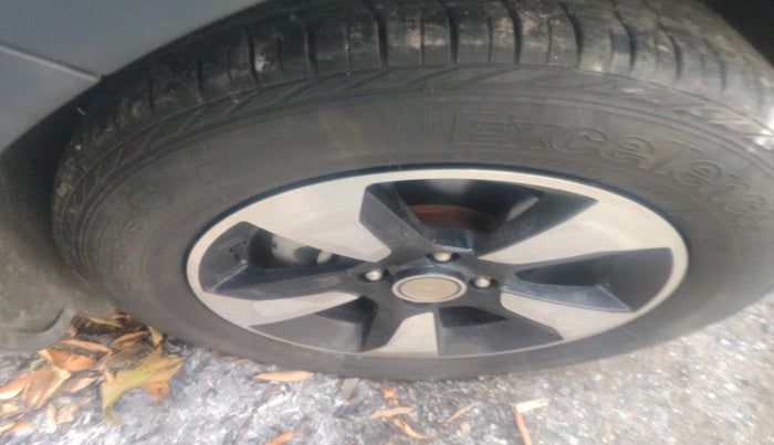 2019 Tata NEXON XZA PLUS PETROL, Petrol, Automatic, 19,680 km, tyre