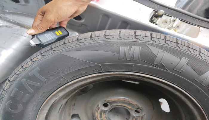 2019 Renault Kwid RXL, Petrol, Manual, 34,980 km, tyre