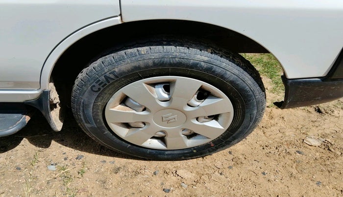 2020 Maruti Eeco 5 STR WITH A/C+HTR, Petrol, Manual, 26,407 km, tyre