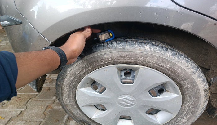 2022 Maruti New Wagon-R VXI CNG 1.0, Petrol, Manual, 78,169 km, tyre