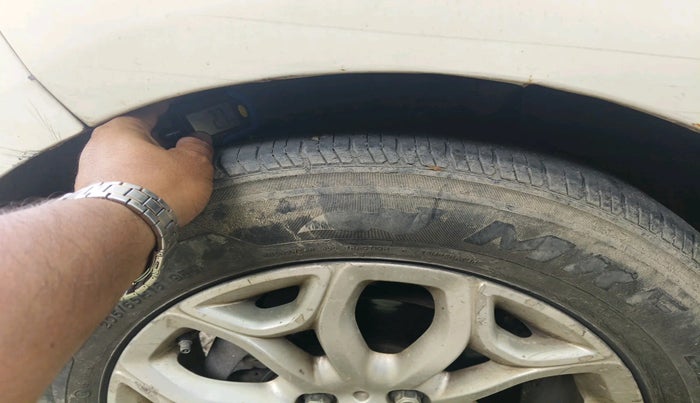 2016 Ford Ecosport TREND 1.5L DIESEL, Diesel, Manual, 1,54,178 km, tyre