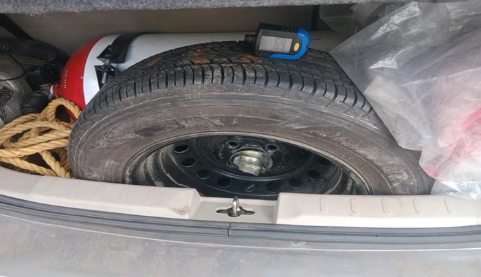 2019 Maruti Celerio VXI CNG, Petrol, Manual, 1,33,580 km, tyre