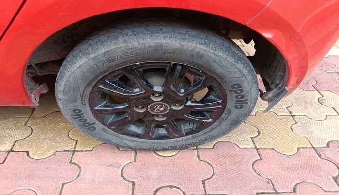 2021 Tata Tiago XT PETROL, Petrol, Manual, 46,247 km, tyre