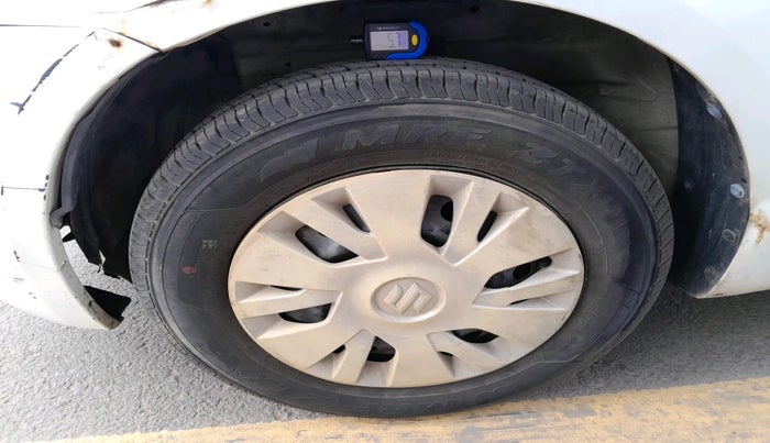 2012 Maruti Swift VXI, Petrol, Manual, 47,513 km, tyre