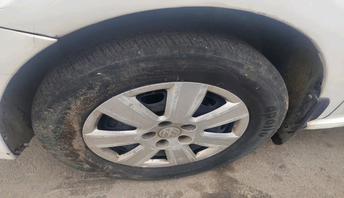 2011 Volkswagen Polo TRENDLINE 1.2L DIESEL, Diesel, Manual, 94,791 km, tyre