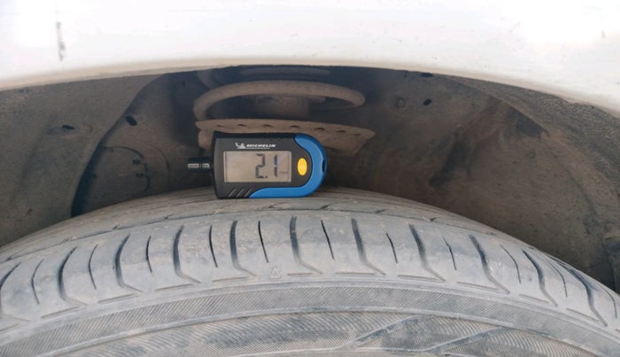 2015 Hyundai Elite i20 MAGNA 1.2, Petrol, Manual, 1,54,038 km, tyre
