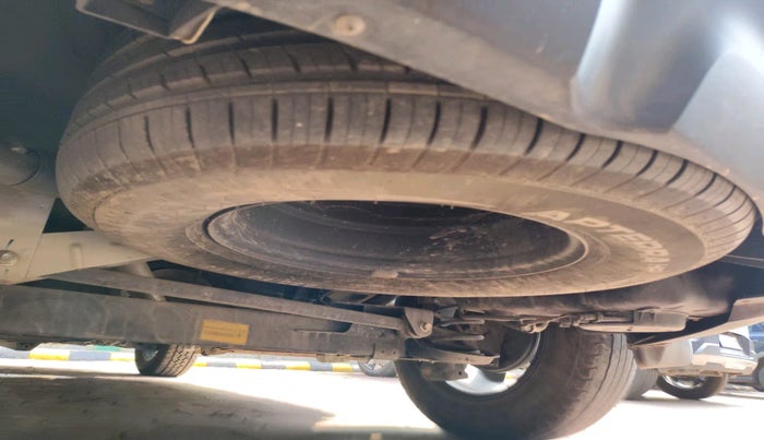 2022 Tata Harrier XE 2.0L KRYOTEC, Diesel, Manual, 78,680 km, tyre