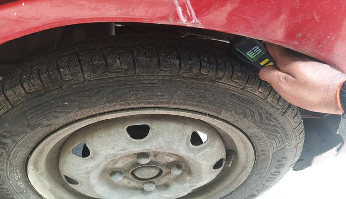 2011 Maruti Zen Estilo LXI, Petrol, Manual, 68,910 km, tyre