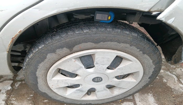 2010 Maruti Wagon R 1.0 VXI, Petrol, Manual, 73,797 km, tyre