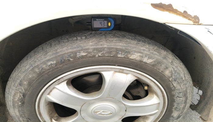 2010 Hyundai Verna TRANSFORM 1.6 SX VTVT, Petrol, Manual, 26,410 km, tyre