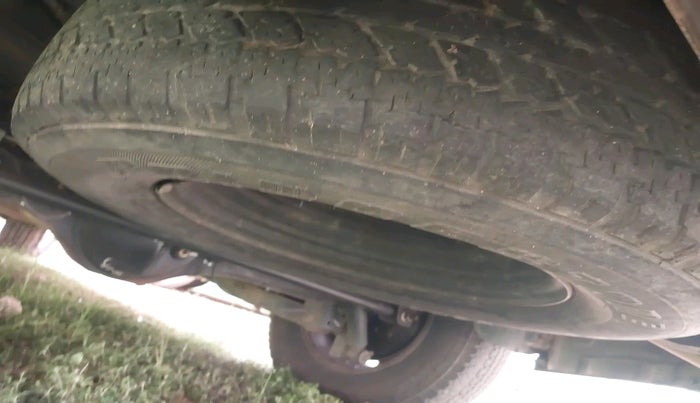 2011 Mahindra Xylo E8, Diesel, Manual, 90,912 km, tyre