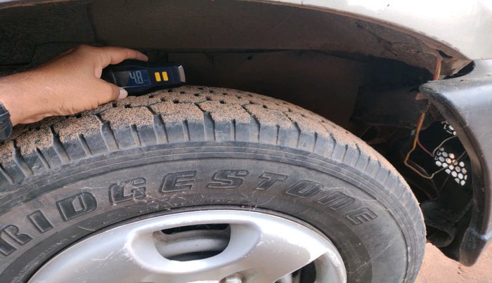 2011 Mahindra Scorpio M2DI, Diesel, Manual, 1,96,261 km, tyre