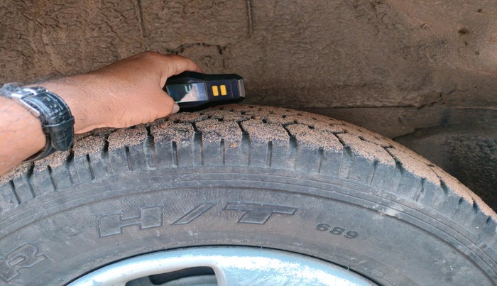 2011 Mahindra Scorpio M2DI, Diesel, Manual, 1,96,261 km, tyre