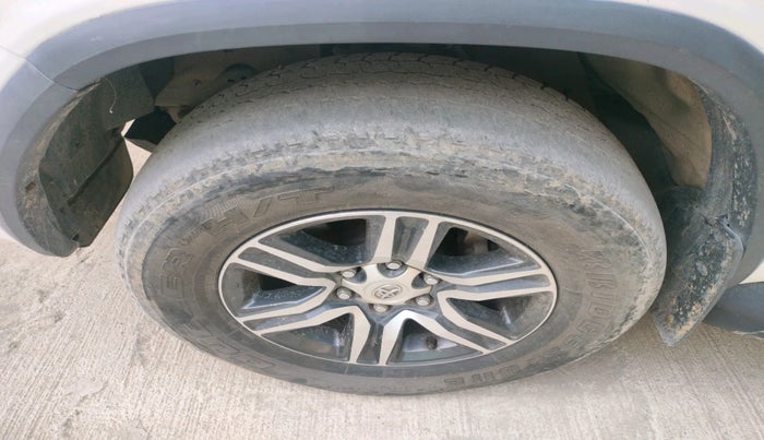 2022 Toyota Fortuner 4X2 AT 2.8 DIESEL, Diesel, Automatic, 66,837 km, tyre