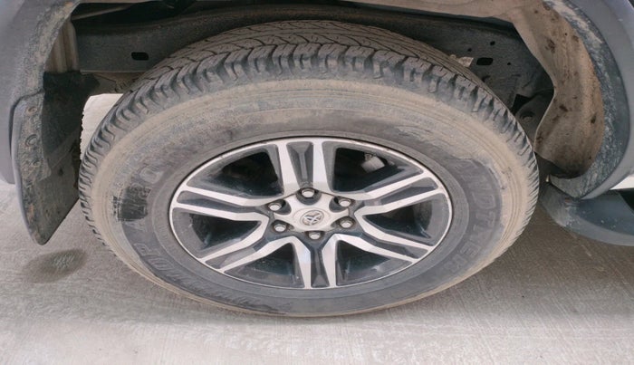 2022 Toyota Fortuner 4X2 AT 2.8 DIESEL, Diesel, Automatic, 66,837 km, tyre