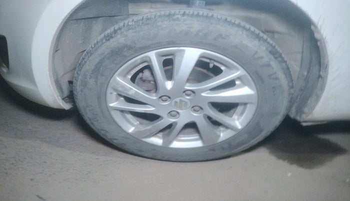 2014 Maruti Swift ZDI, Diesel, Manual, 1,66,601 km, tyre