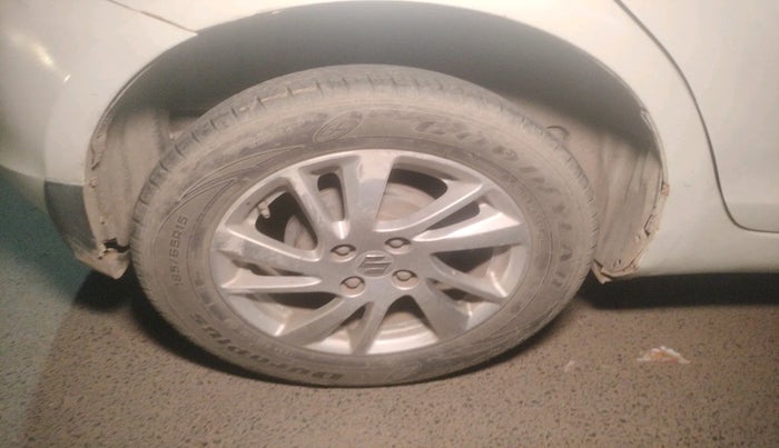 2014 Maruti Swift ZDI, Diesel, Manual, 1,66,601 km, tyre