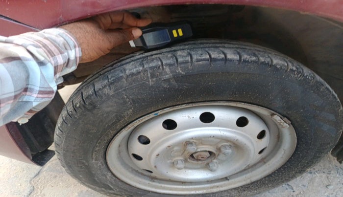 2012 Maruti Wagon R 1.0 LXI, Petrol, Manual, 1,07,441 km, tyre