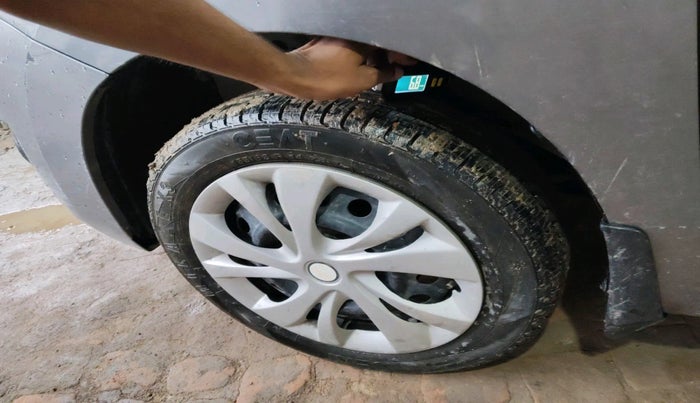2013 Maruti Wagon R 1.0 VXI, Petrol, Manual, 41,945 km, tyre