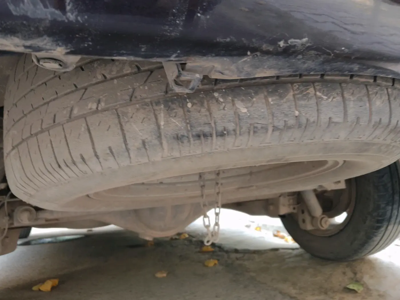 2018 Toyota Innova Crysta 2.4 VX 7 STR, Diesel, Manual, 2,79,810 km, tyre