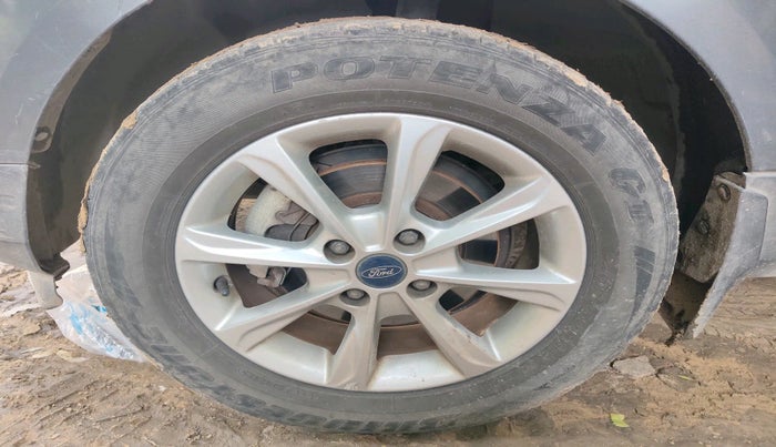 2018 Ford Ecosport TITANIUM 1.5L PETROL, Petrol, Manual, 1,15,377 km, tyre