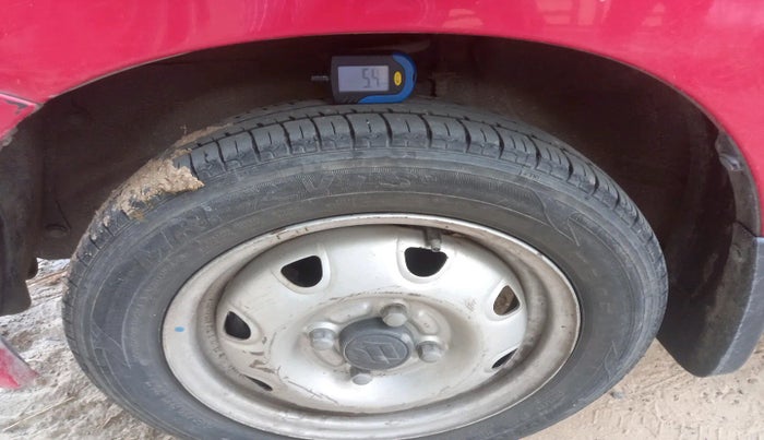 2010 Maruti Zen Estilo LXI, Petrol, Manual, 72,148 km, tyre