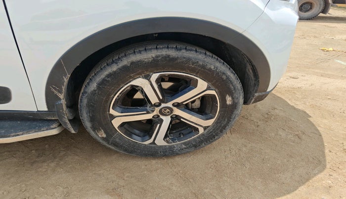 2022 Tata NEXON XZ PLUS (PREMIUM) PETROL, Petrol, Manual, 39,335 km, tyre