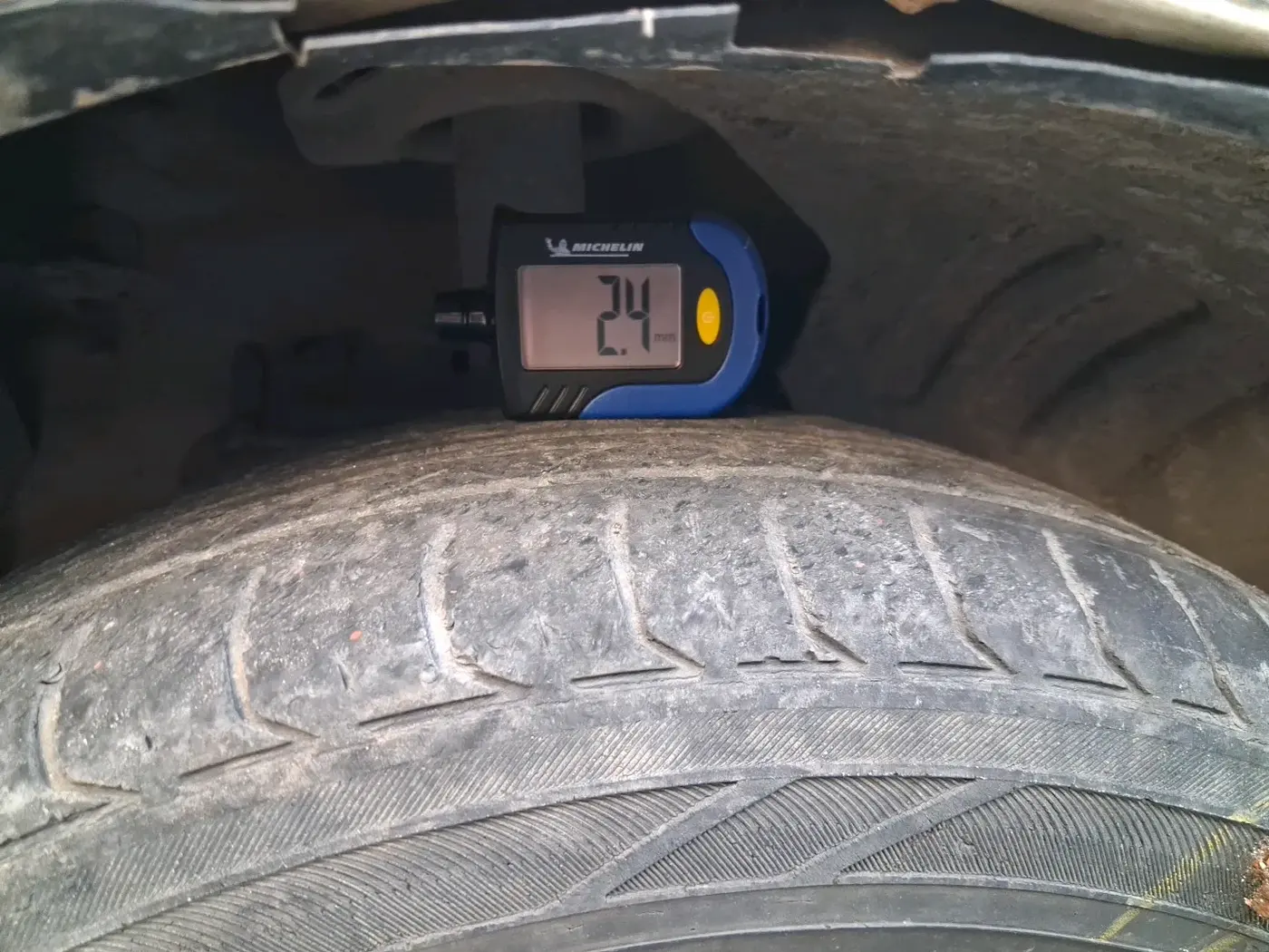 2015 Tata Bolt XM QUADRAJET, Diesel, Manual, 1,16,629 km, tyre