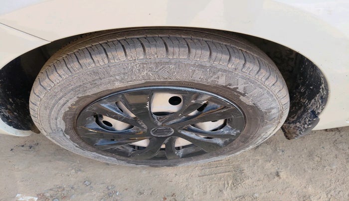 2021 Maruti Swift LXI, Petrol, Manual, 53,692 km, tyre