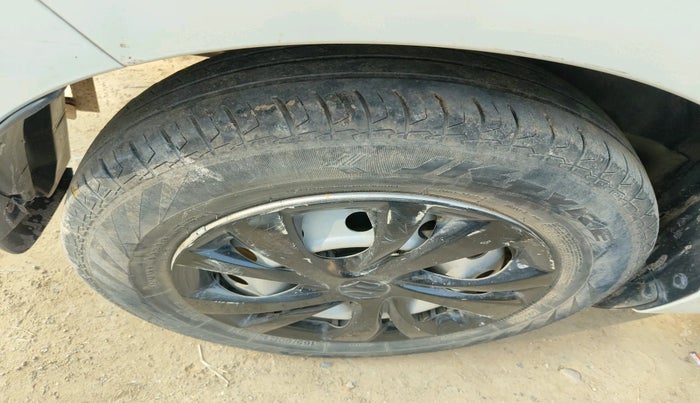 2021 Maruti Swift LXI, Petrol, Manual, 53,692 km, tyre