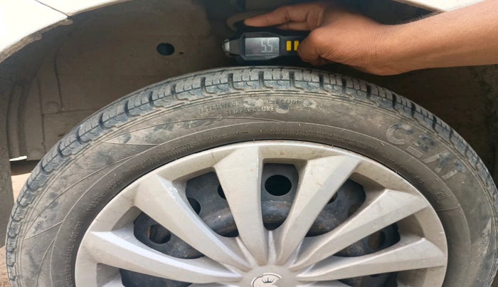 2011 Maruti Wagon R 1.0 VXI, Petrol, Manual, 1,42,080 km, tyre