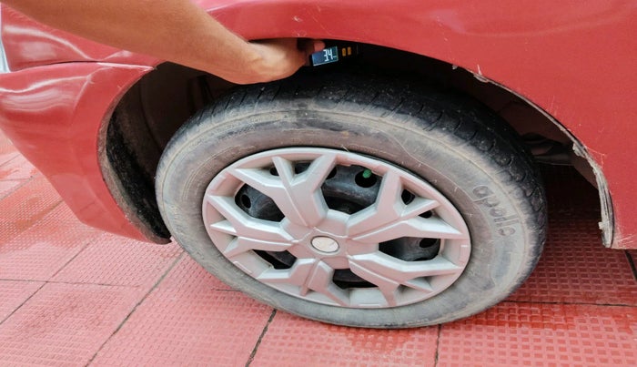 2011 Toyota Etios Liva G, Petrol, Manual, 87,667 km, tyre