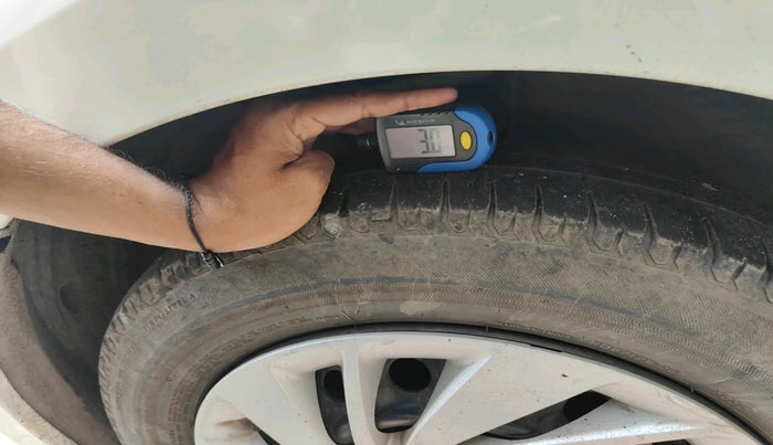 2021 Maruti Ertiga VXI CNG, Petrol, Manual, 72,933 km, tyre
