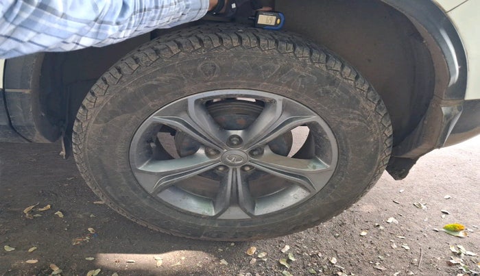 2021 Tata Harrier XZA 2.0L, Diesel, Automatic, 1,12,011 km, tyre