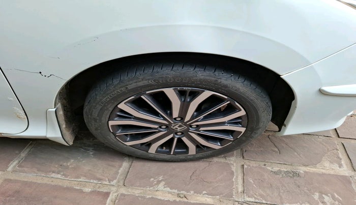 2018 Honda City 1.5L I-VTEC VX CVT, Petrol, Automatic, 82,852 km, tyre