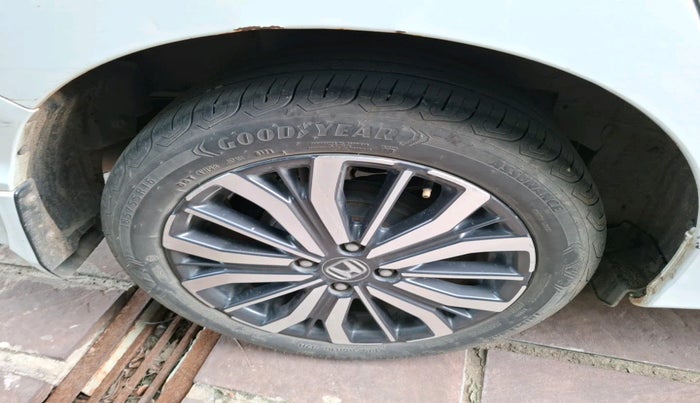 2018 Honda City 1.5L I-VTEC VX CVT, Petrol, Automatic, 82,852 km, tyre