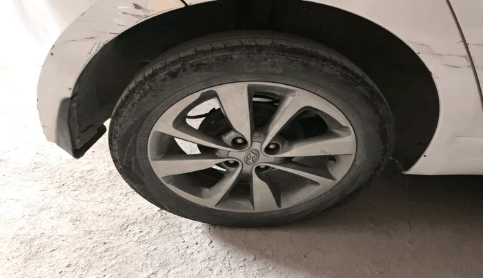 2016 Hyundai Elite i20 ASTA 1.2 (O), Petrol, Manual, 1,41,768 km, tyre