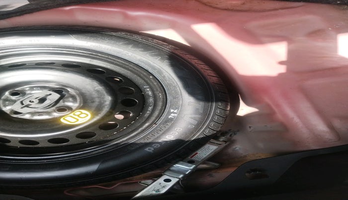 2020 Maruti Baleno ZETA PETROL 1.2, Petrol, Manual, 73,778 km, tyre