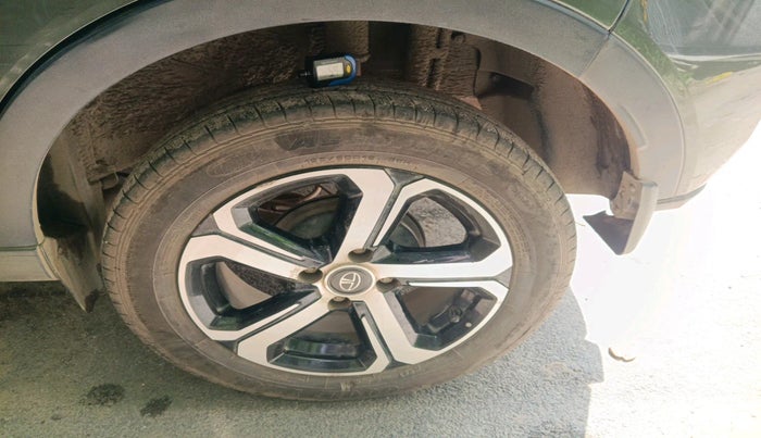 2022 Tata NEXON XMA SUNROOF PETROL, Petrol, Automatic, 29,793 km, tyre
