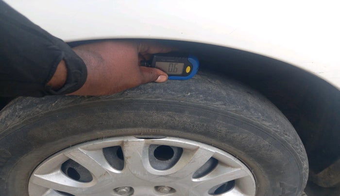 2011 Hyundai i20 MAGNA 1.2, Petrol, Manual, 38,523 km, tyre