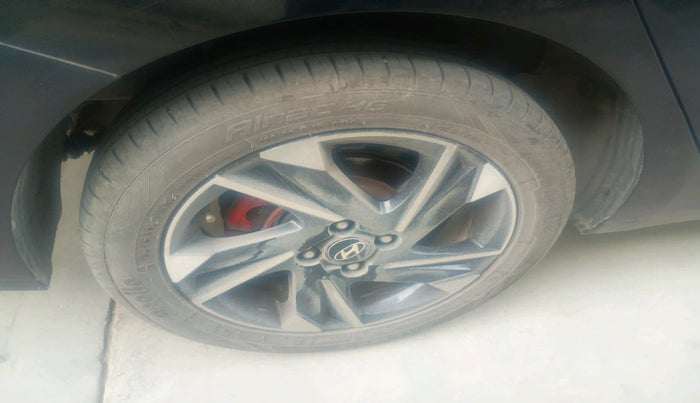 2020 Hyundai Verna SX (O) 1.0 TURBO DCT, Petrol, Automatic, 91,632 km, tyre